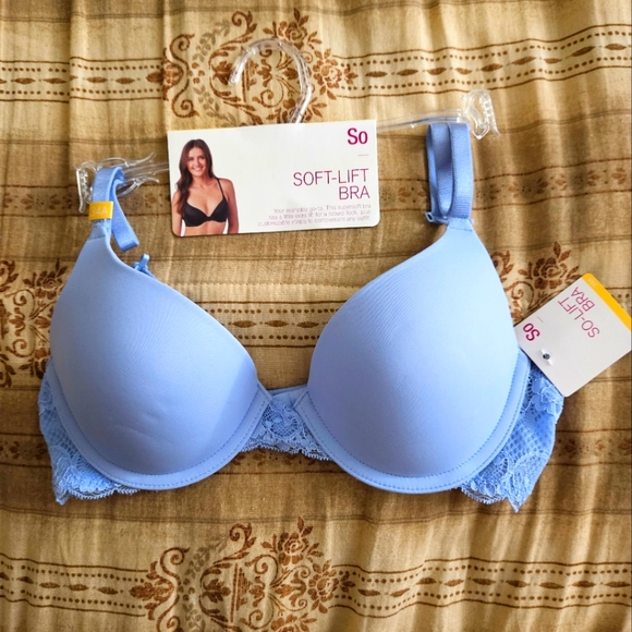 So - Soft Lifting  Bra - Picture 1 of 15